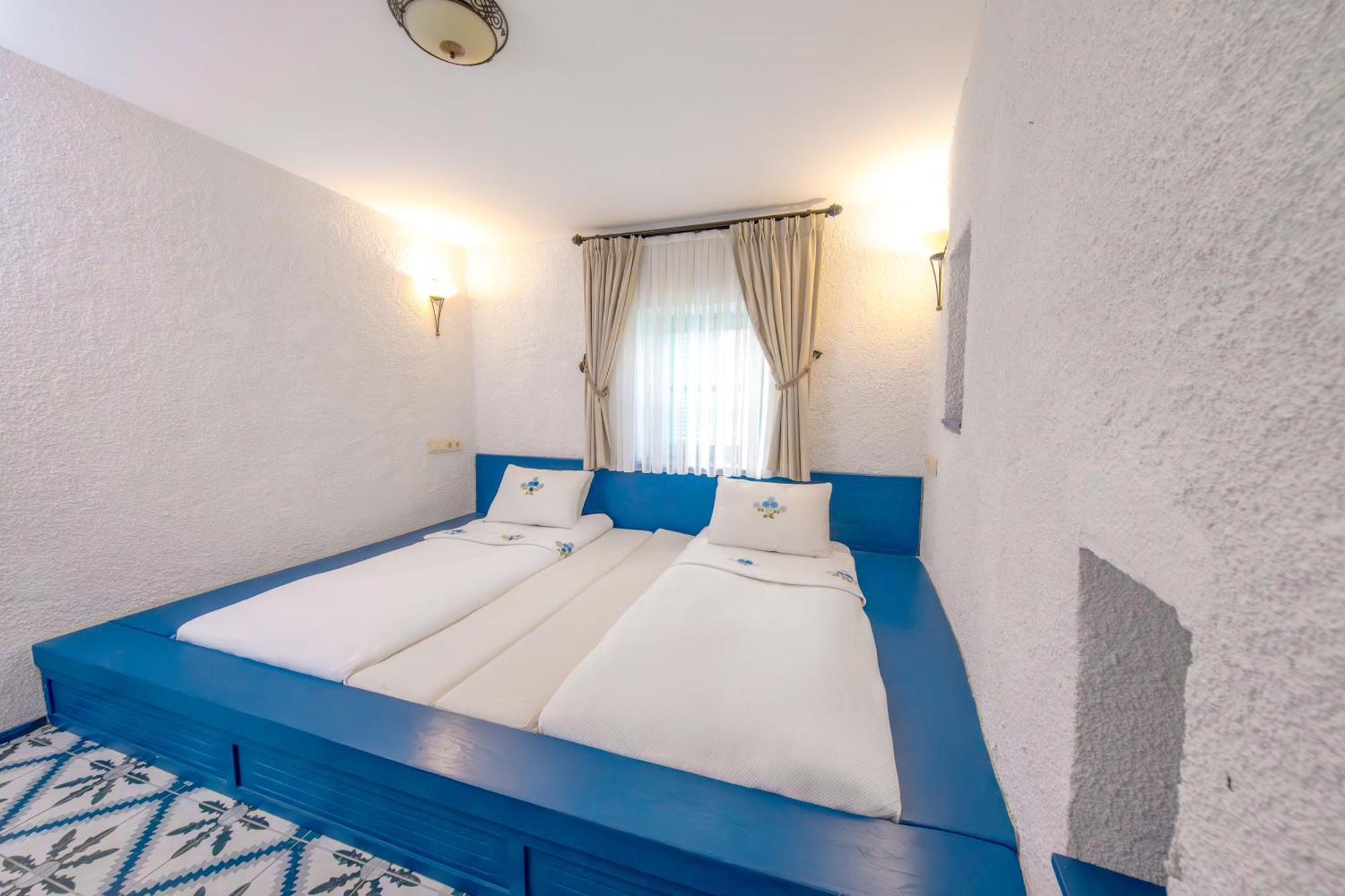 Sigacik Gardenya Buti̇K Otel Exterior photo