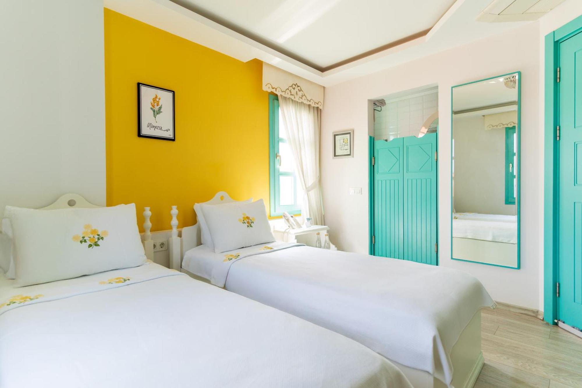 Sigacik Gardenya Buti̇K Otel Exterior photo