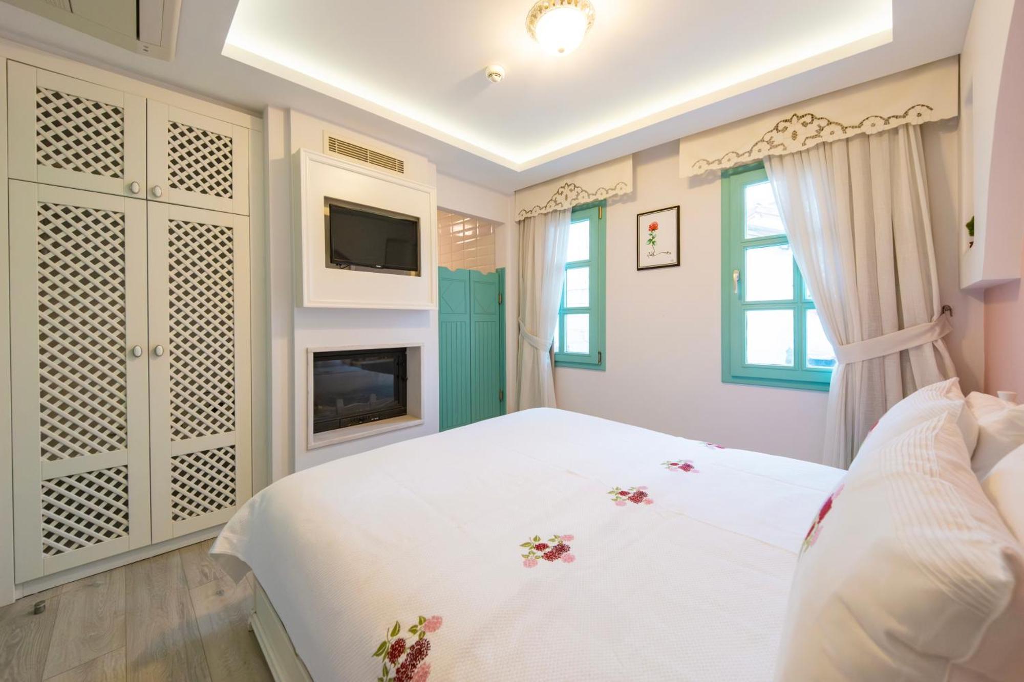 Sigacik Gardenya Buti̇K Otel Exterior photo